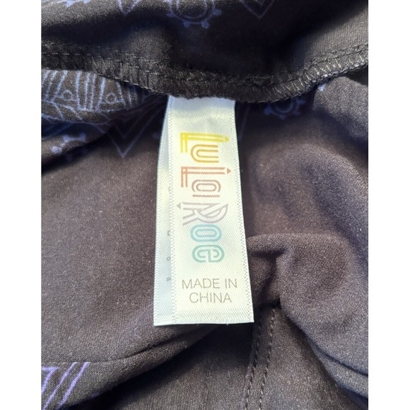 LuLaRoe Womens Leggings Size TC Black Pink Purple Mandalas‎ Paisley Floral NWT - Picture 2 of 3